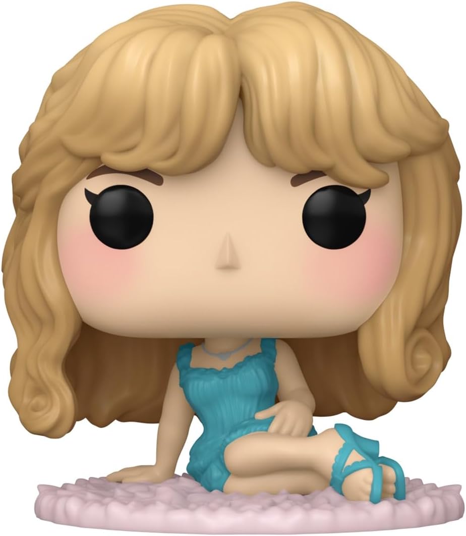 Sabrina Carpenter - Night Gown
