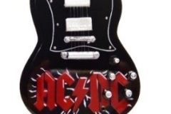 ACDC-ANGUS-YOUNG-